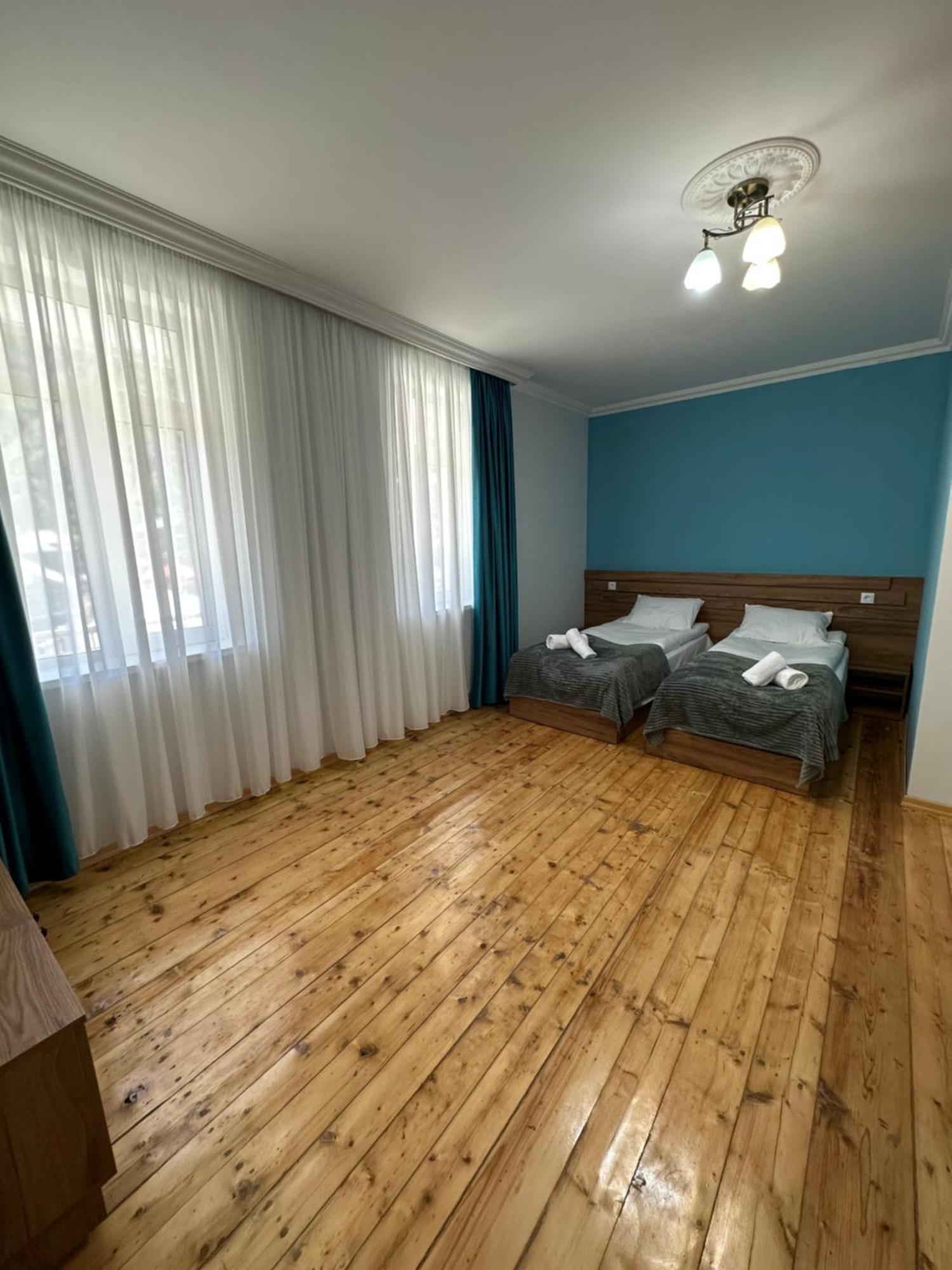 Polaris Kazbegi Hotell Exteriör bild